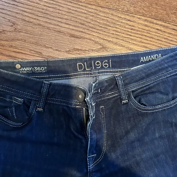 Dl1961 Amanda jeans dark wash skinny jeans - Picture 2 of 4